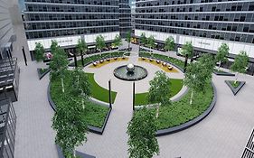Prime City Centre Location, The Juke Box Suite, Secure Gated Free Parking Space, Unique Stylish Apartment, Air Conditioning & Two Bathrooms